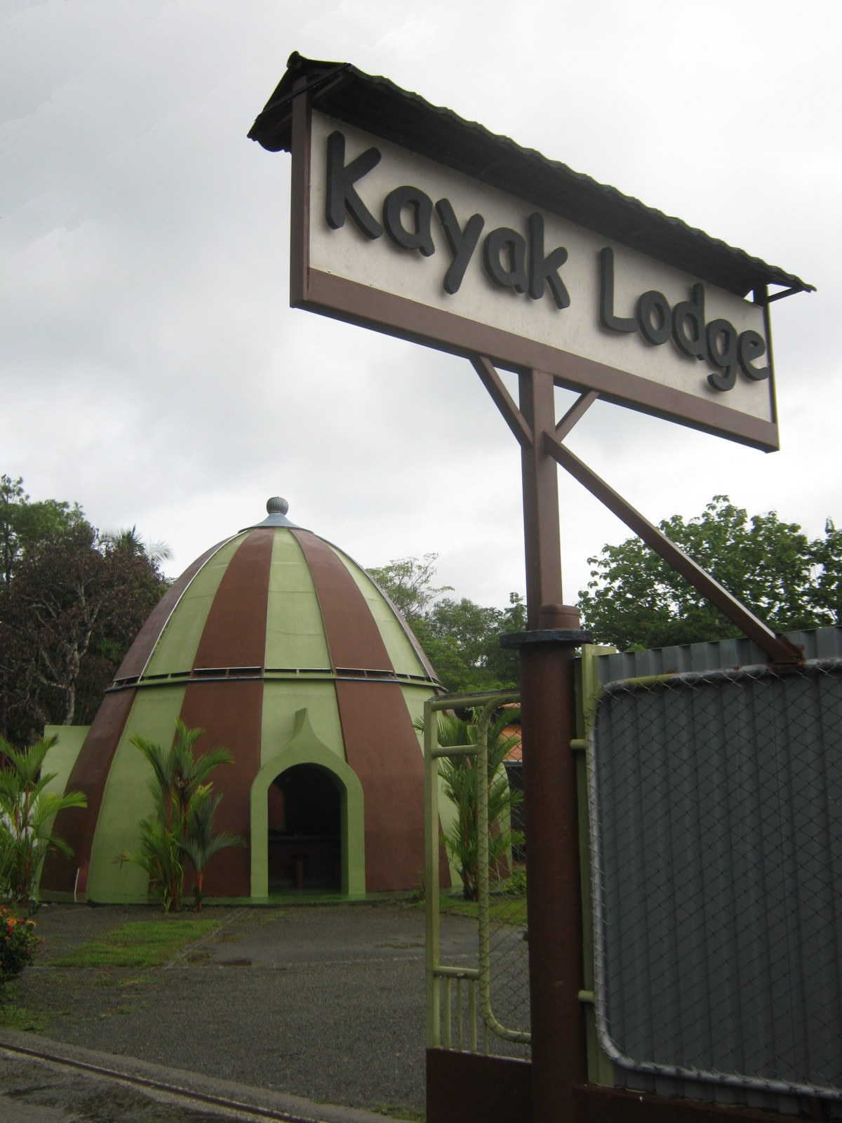 Kayak Lodge front view